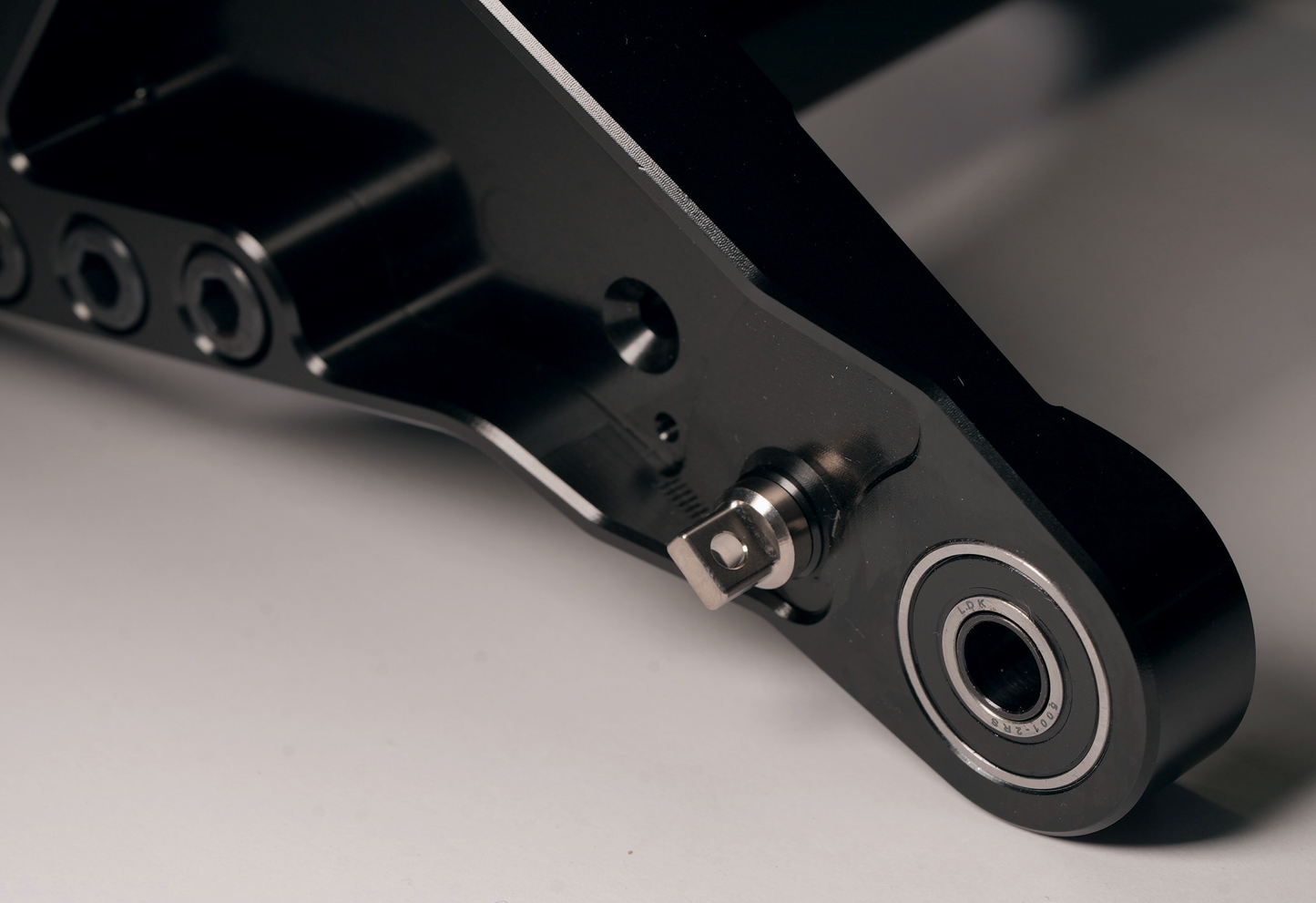 CRAVE Advanced Swingarm for Light Bee