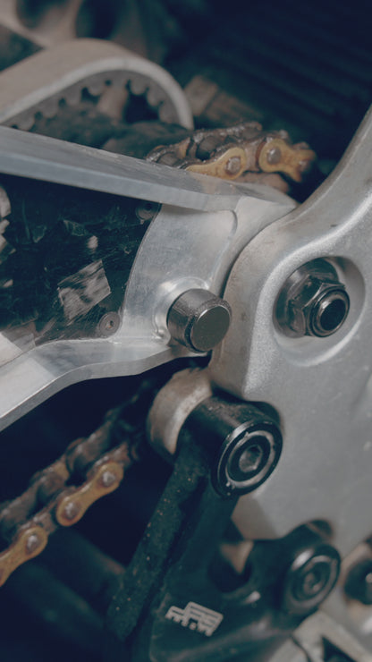 CRAVE Advanced Swingarm for Light Bee